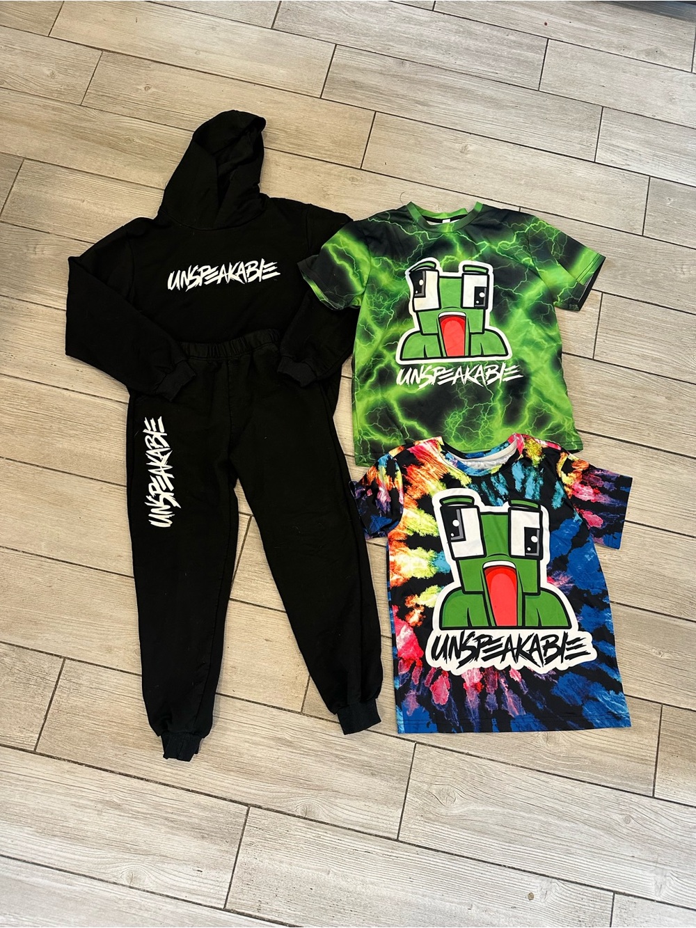 UNSPEAKABLE Kids 9/10 Hoodie Set + Graphic Tees - Black, Green, Multicolor
